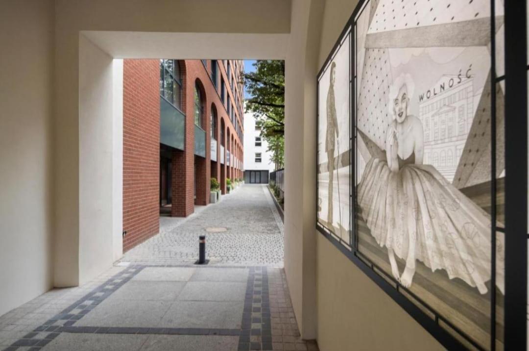 Cityview Plac Wolnosci 6 In The Center Of Old Town Апартаменти *